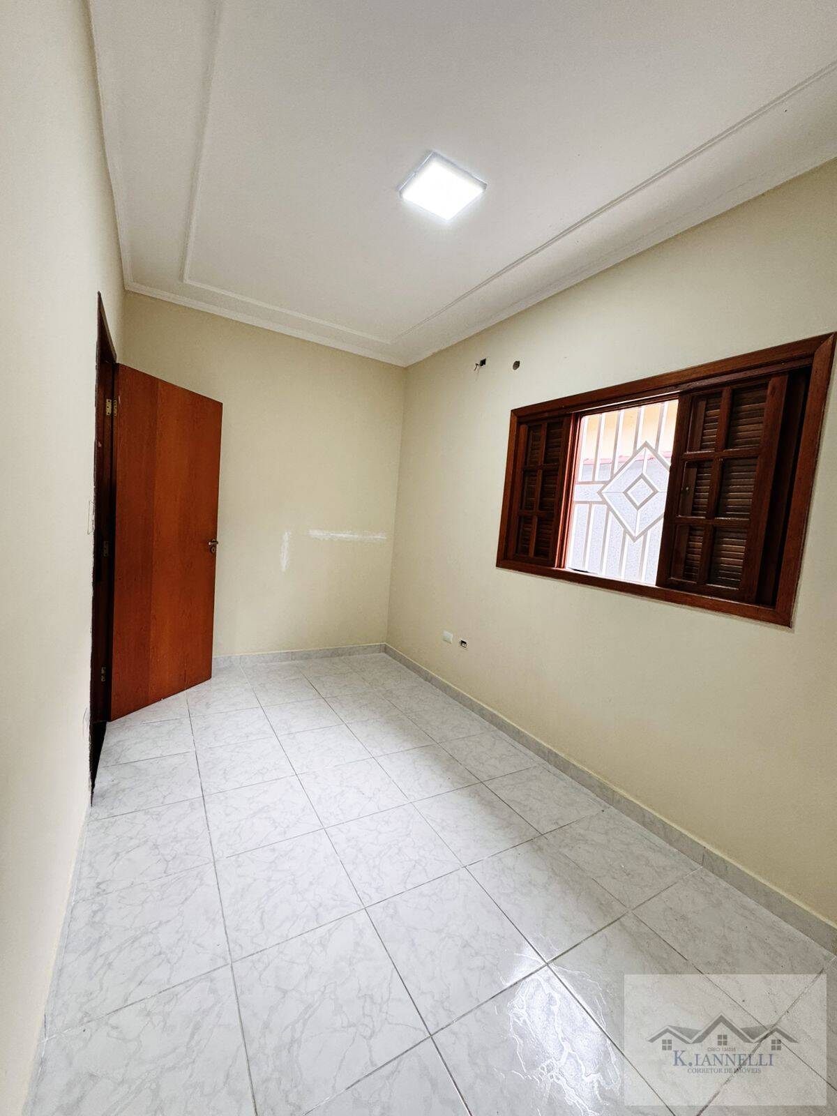 Casa à venda com 2 quartos, 90m² - Foto 15