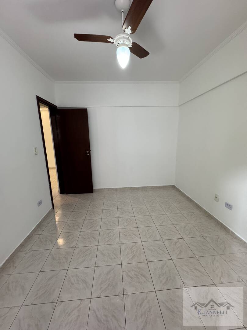 Apartamento para alugar com 2 quartos, 90m² - Foto 8