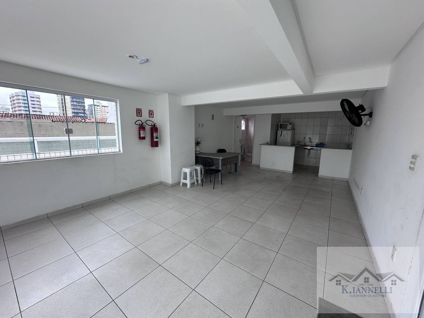 Apartamento à venda com 2 quartos, 79m² - Foto 4