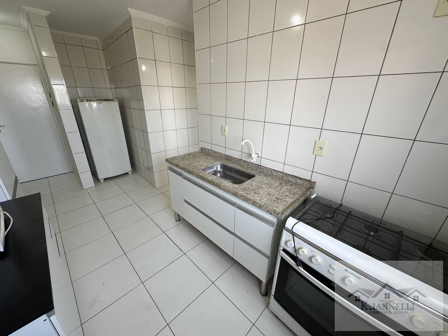 Apartamento à venda com 2 quartos, 79m² - Foto 21