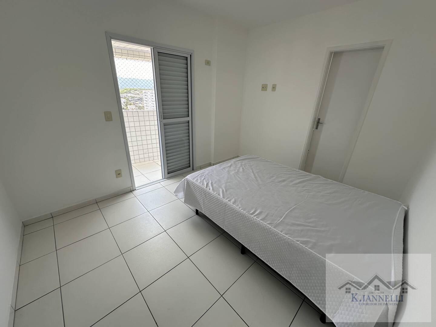 Apartamento à venda com 2 quartos, 79m² - Foto 27