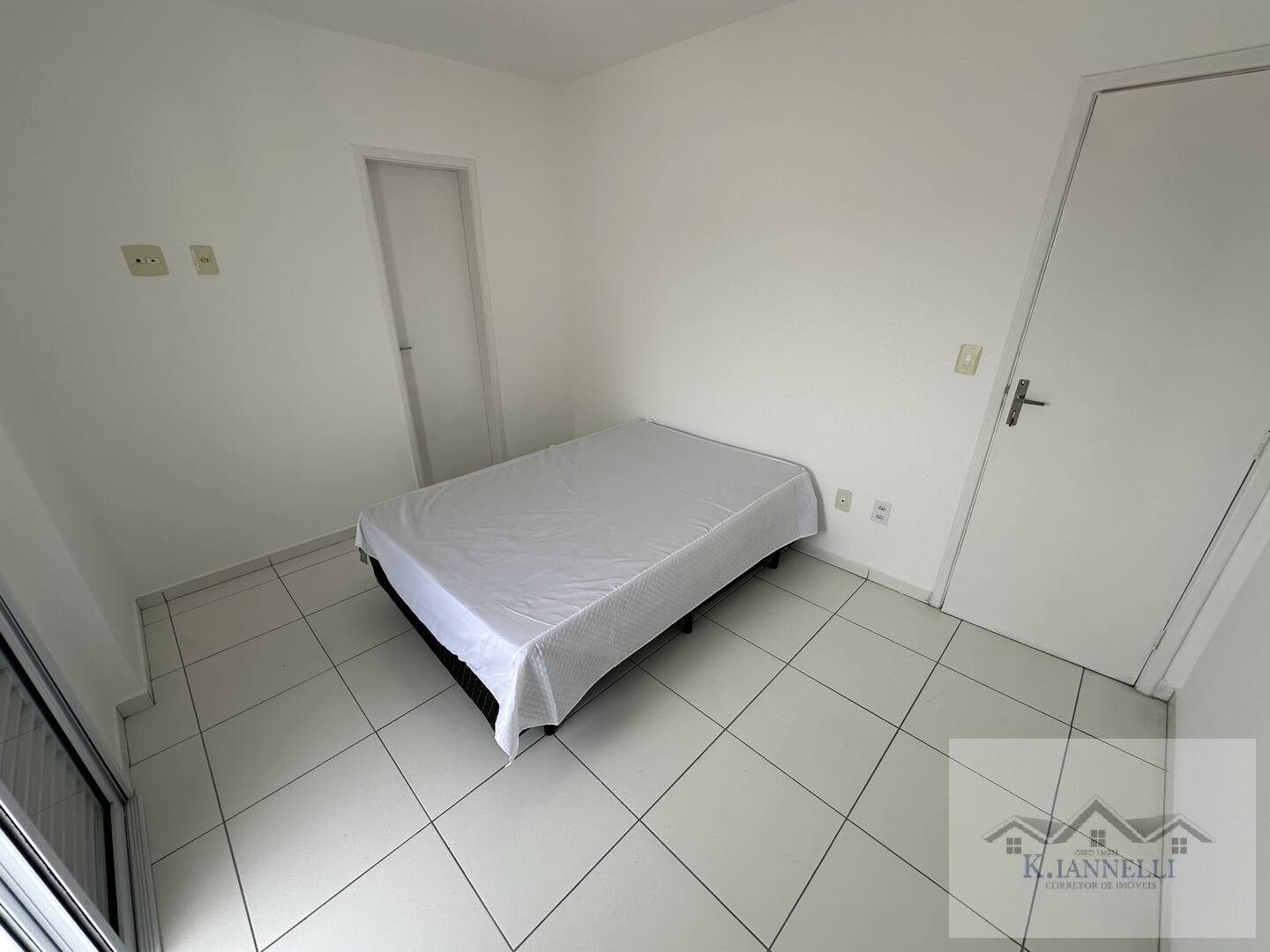 Apartamento à venda com 2 quartos, 79m² - Foto 28