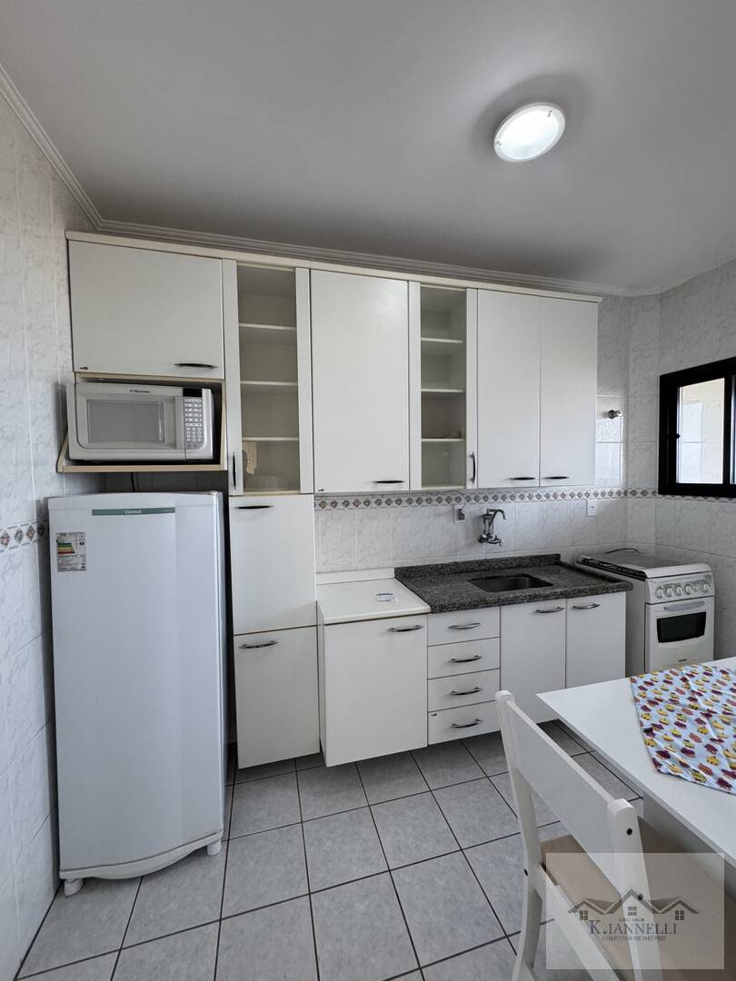 Apartamento à venda com 2 quartos, 70m² - Foto 9