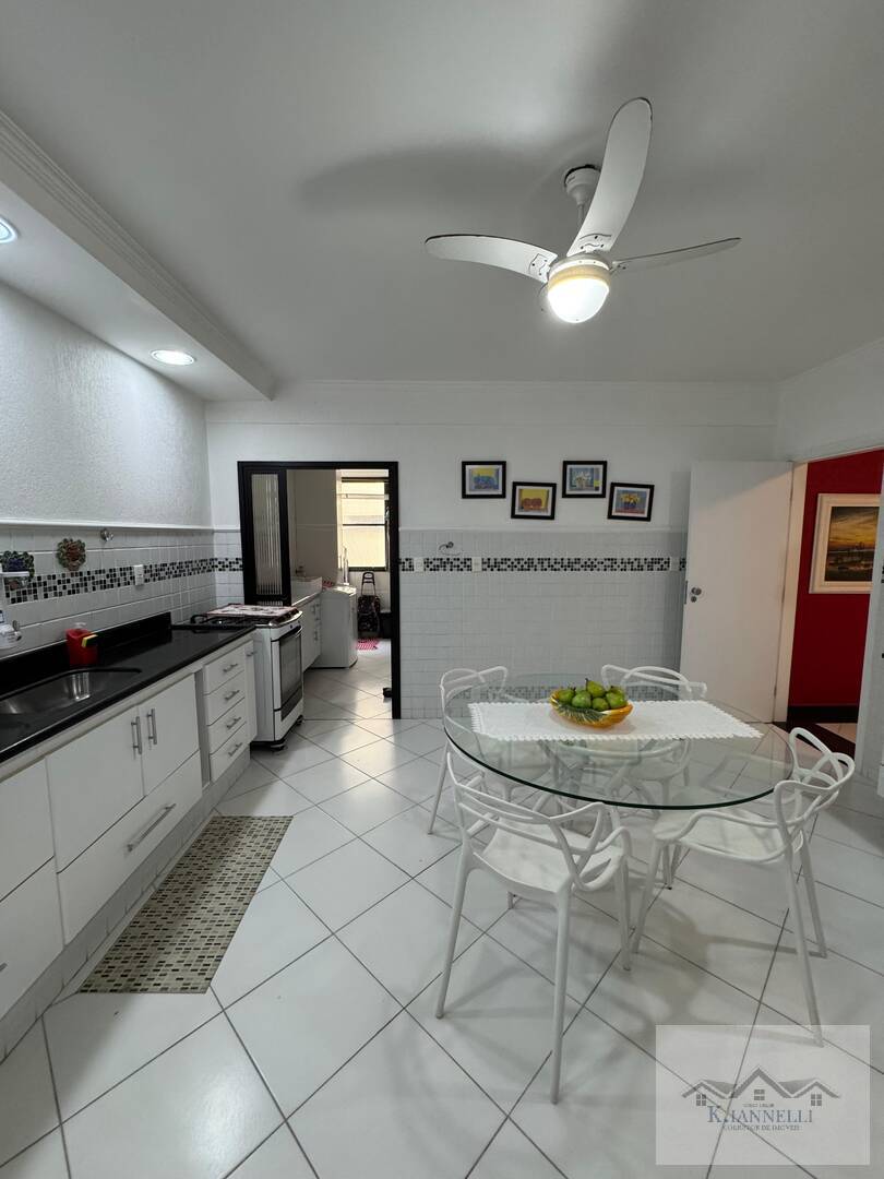 Apartamento à venda com 3 quartos, 160m² - Foto 4