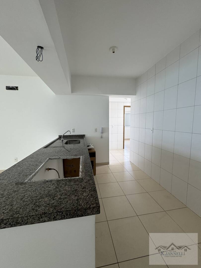 Apartamento à venda com 3 quartos, 111m² - Foto 8