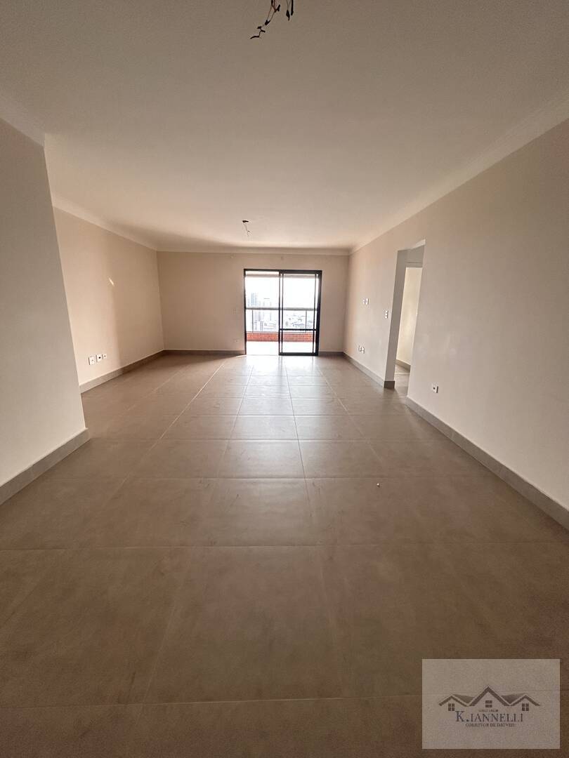 Apartamento à venda com 3 quartos, 145m² - Foto 19