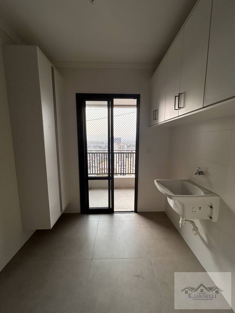 Apartamento à venda com 3 quartos, 145m² - Foto 21