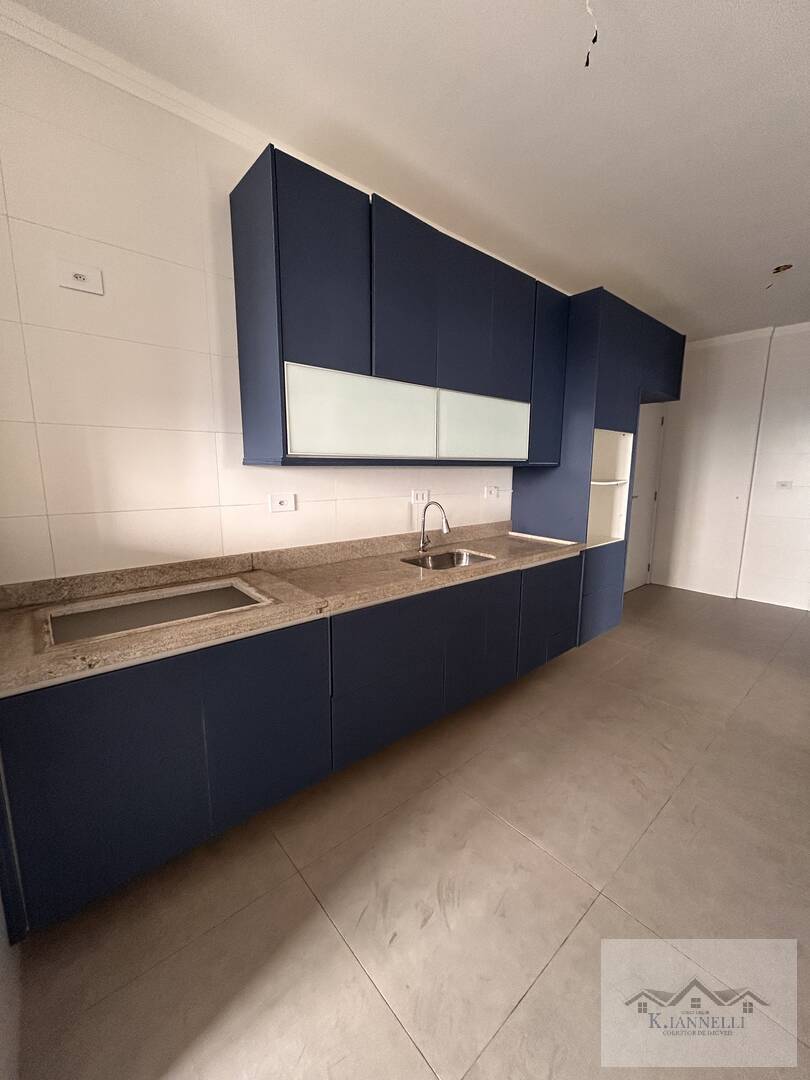 Apartamento à venda com 3 quartos, 145m² - Foto 23