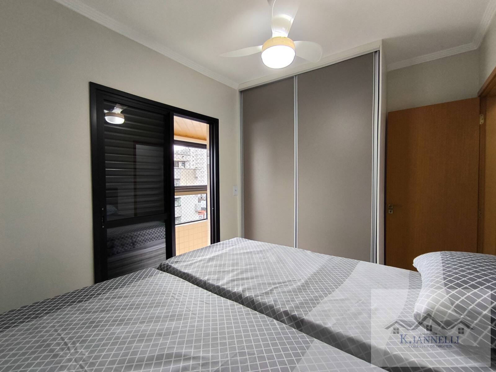 Apartamento à venda com 2 quartos, 75m² - Foto 10