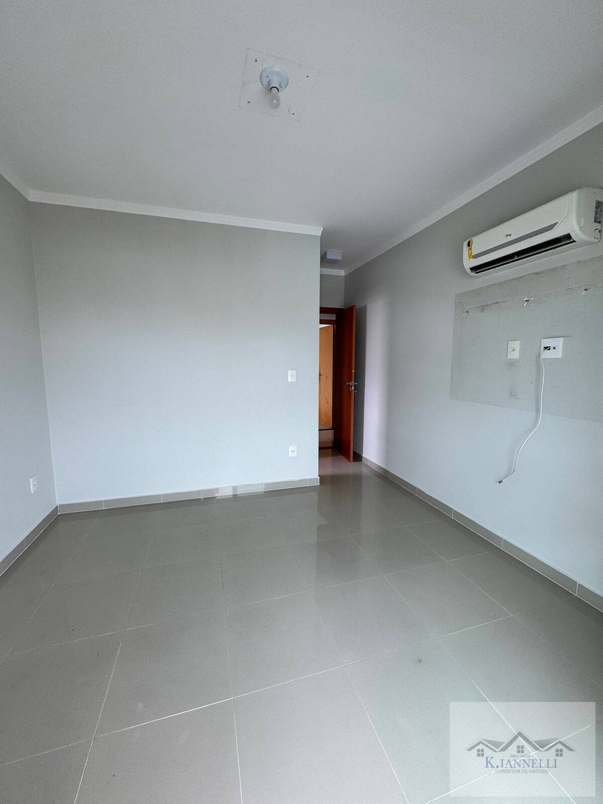 Apartamento à venda com 3 quartos, 114m² - Foto 8