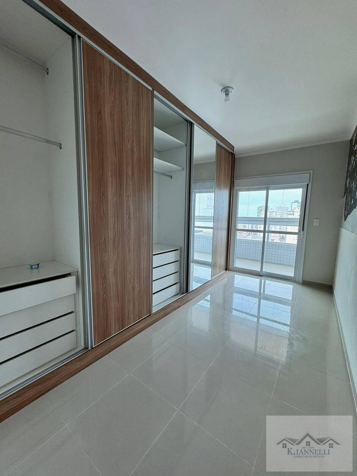 Apartamento à venda com 3 quartos, 114m² - Foto 11