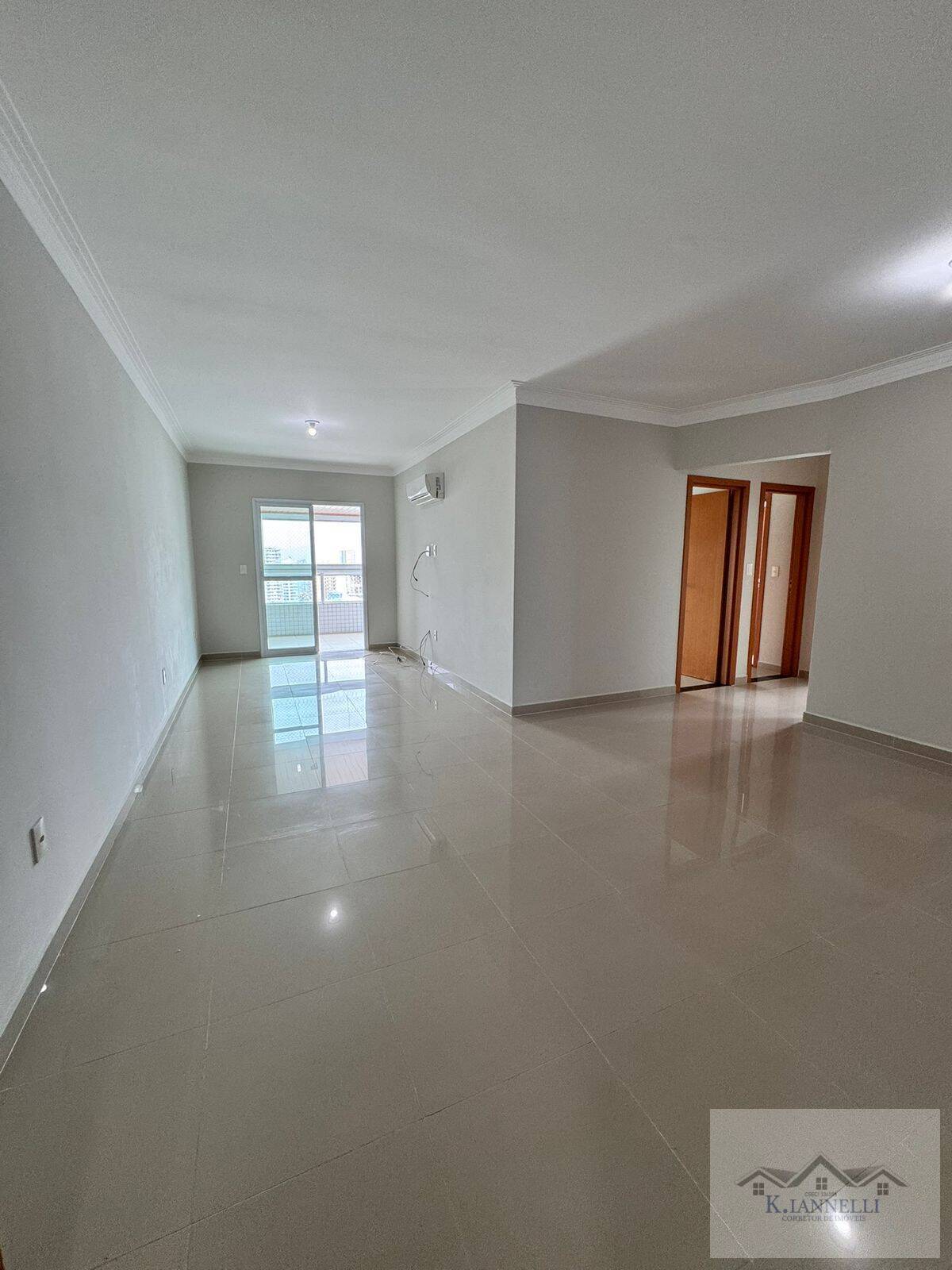 Apartamento à venda com 3 quartos, 114m² - Foto 2