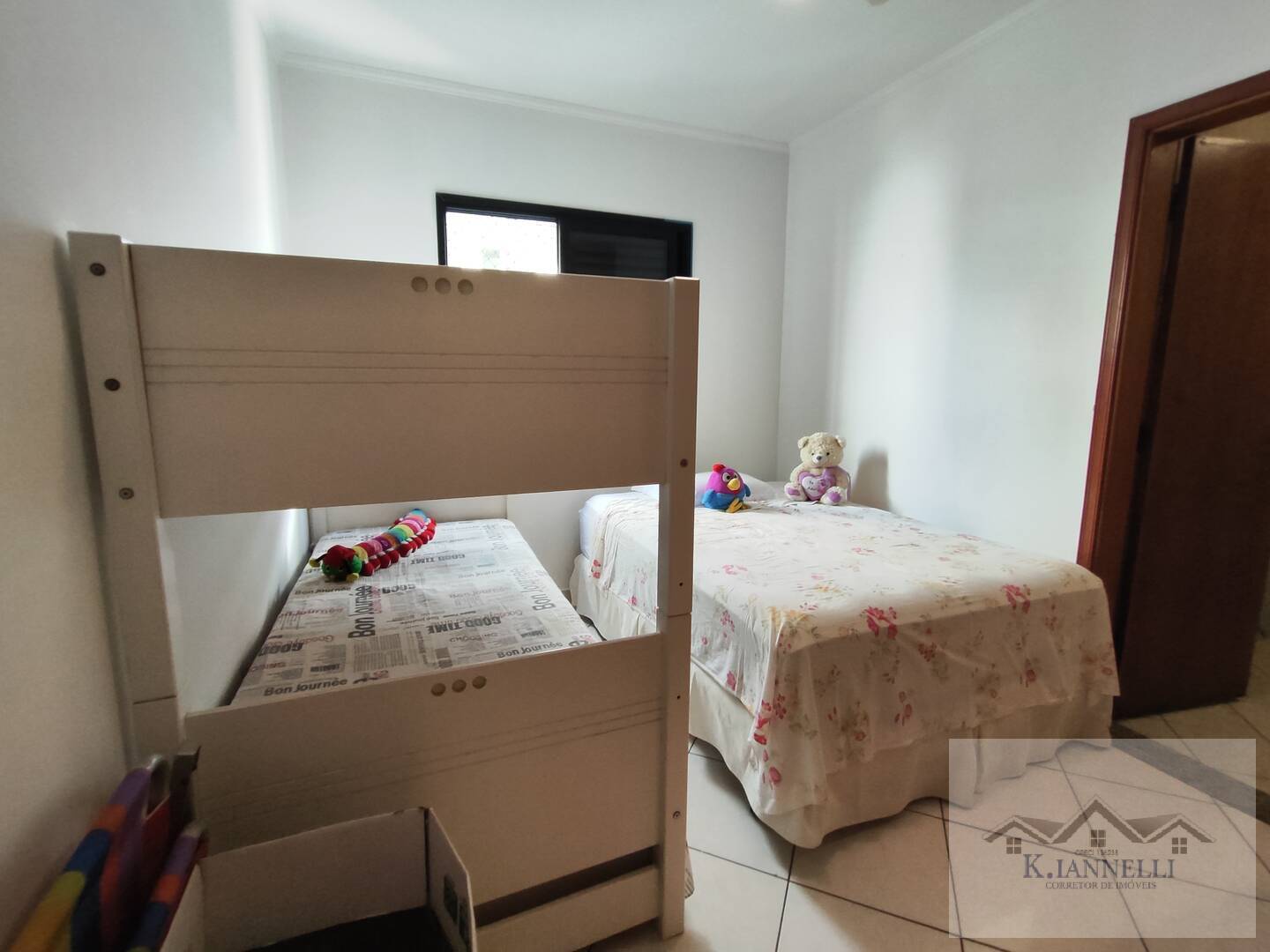 Apartamento à venda com 3 quartos, 211m² - Foto 16