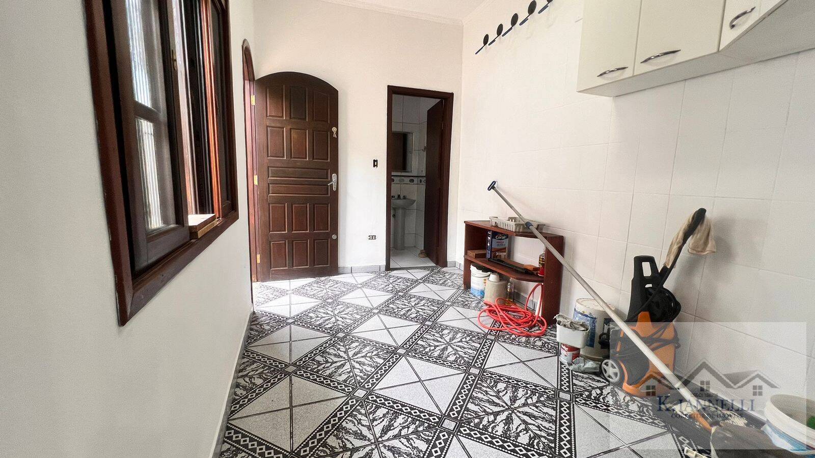 Casa à venda com 2 quartos, 90m² - Foto 11