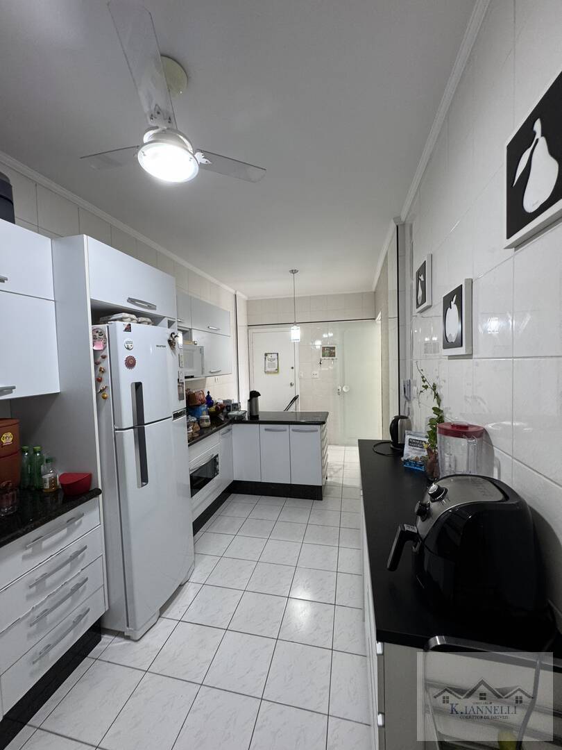 Apartamento à venda com 2 quartos, 104m² - Foto 7