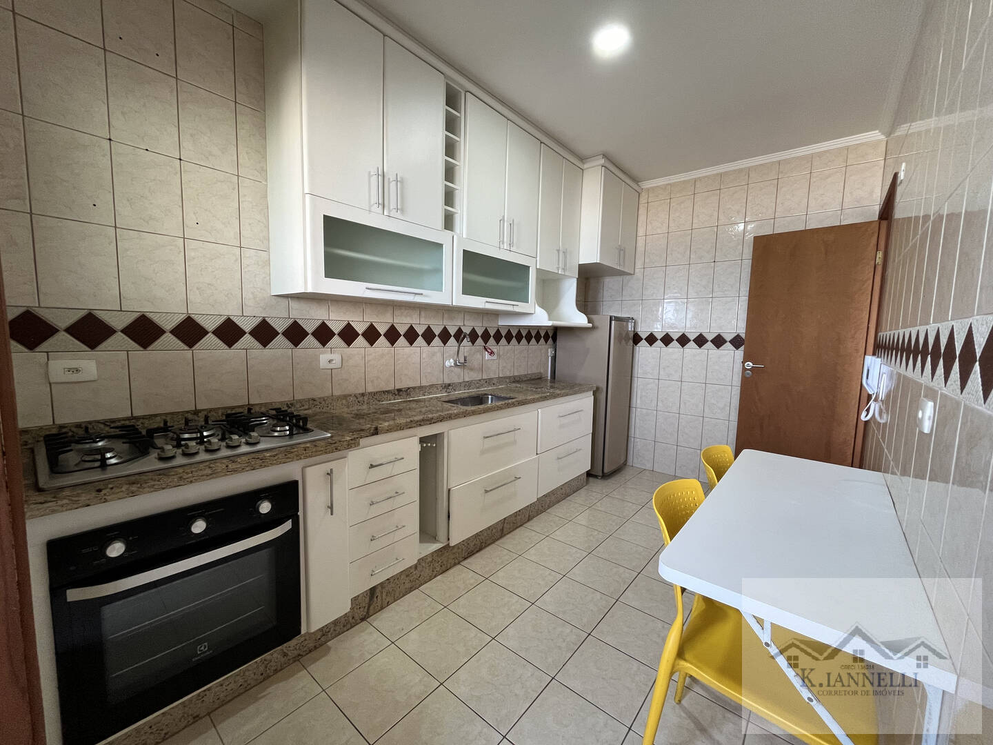 Apartamento à venda com 2 quartos, 80m² - Foto 17