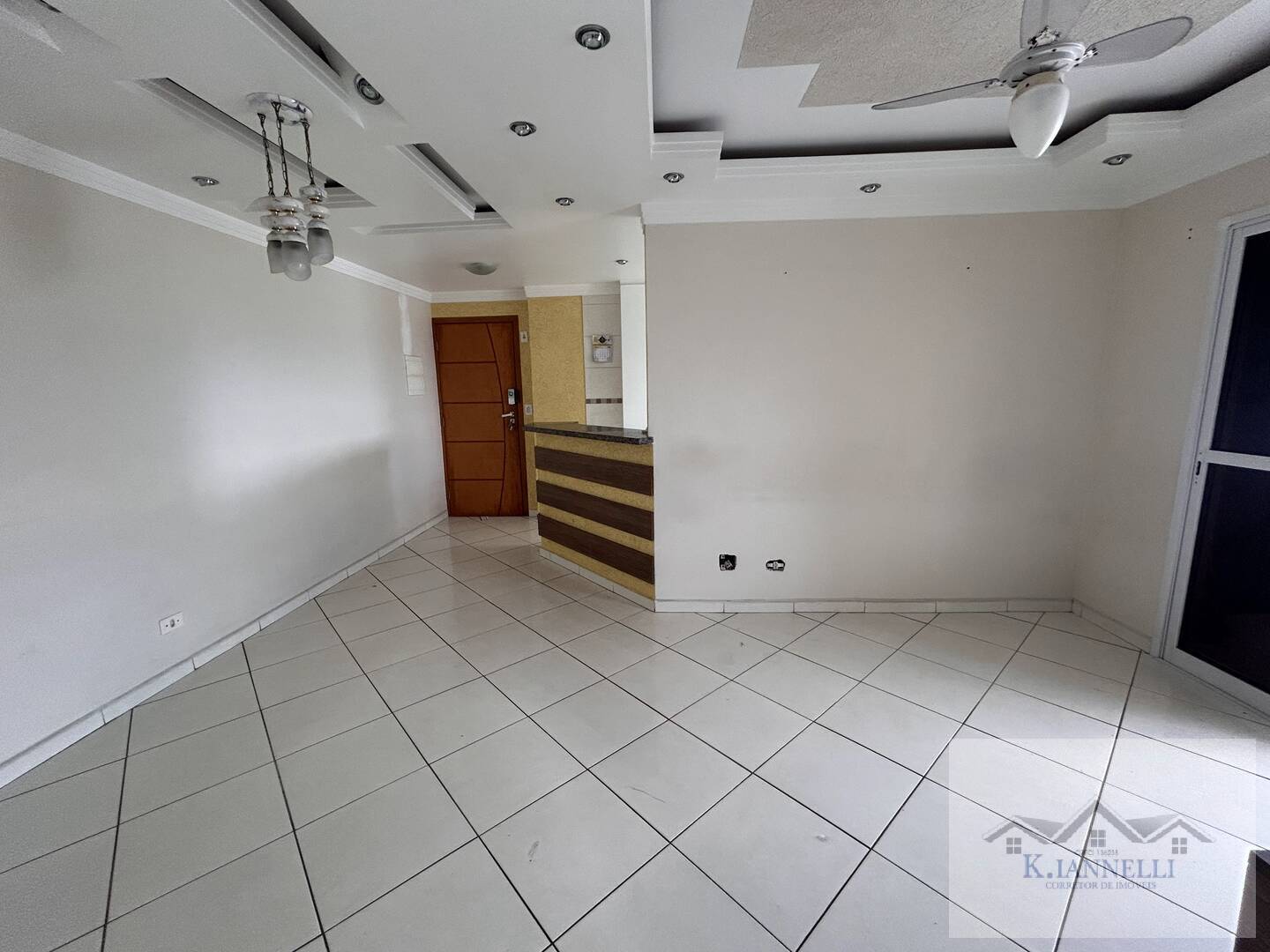 Apartamento à venda com 1 quarto, 61m² - Foto 1