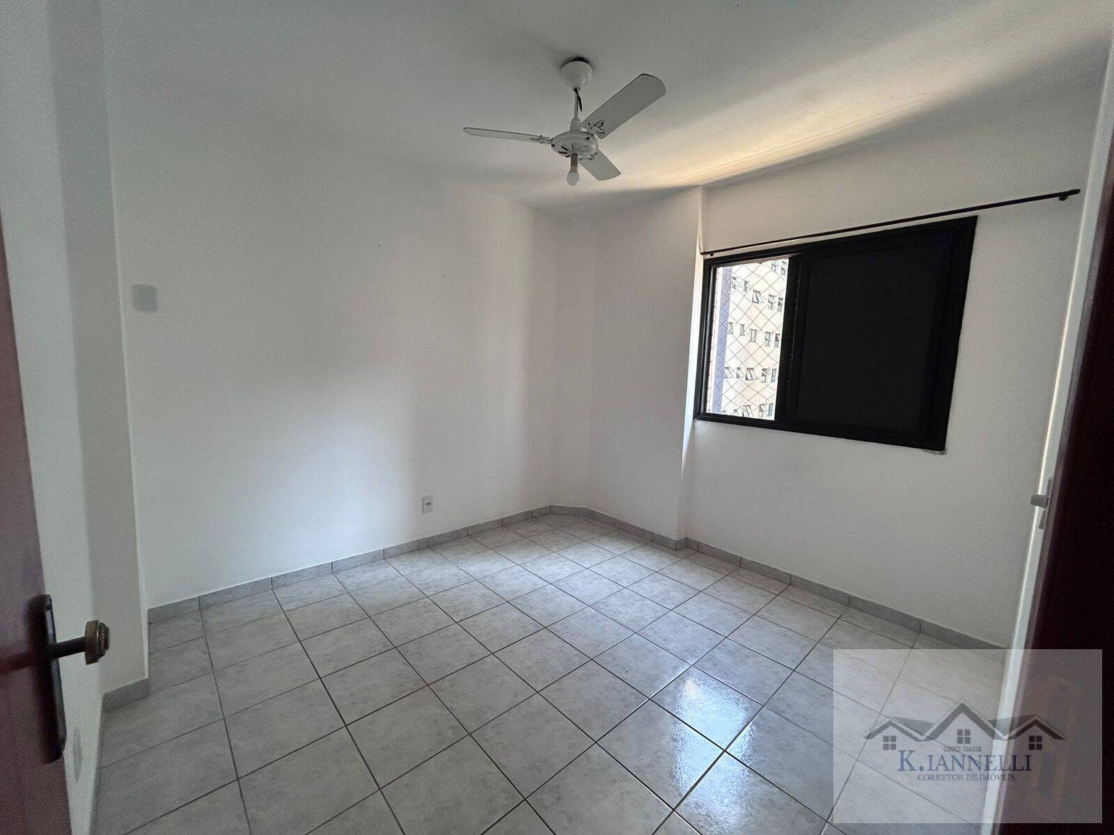 Apartamento à venda com 2 quartos, 90m² - Foto 12