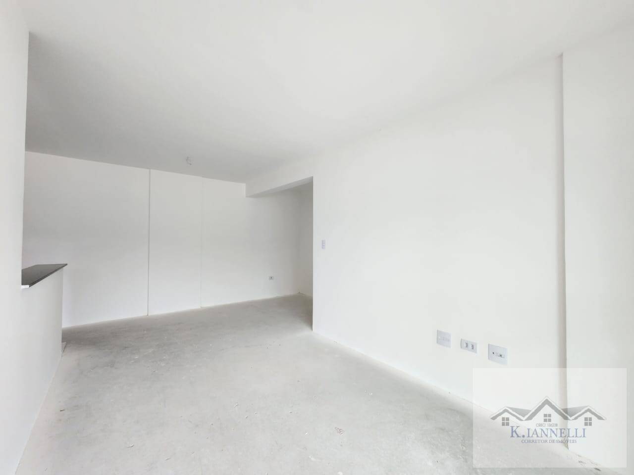 Apartamento à venda com 2 quartos, 83m² - Foto 3