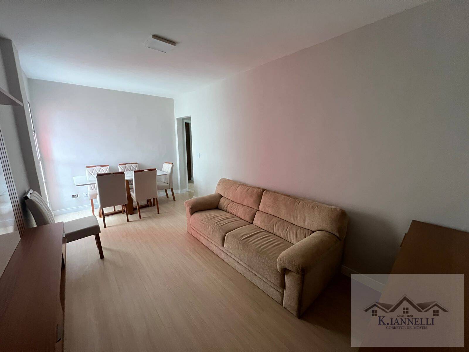 Apartamento à venda com 2 quartos, 61m² - Foto 3