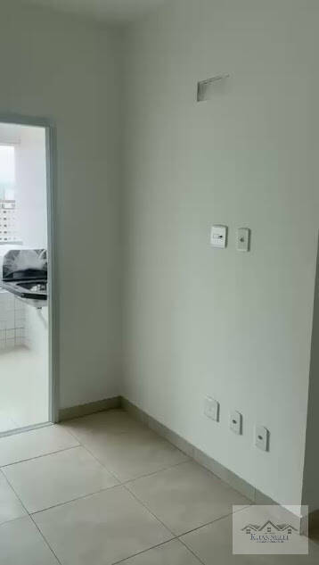 Apartamento à venda com 2 quartos, 62m² - Foto 12