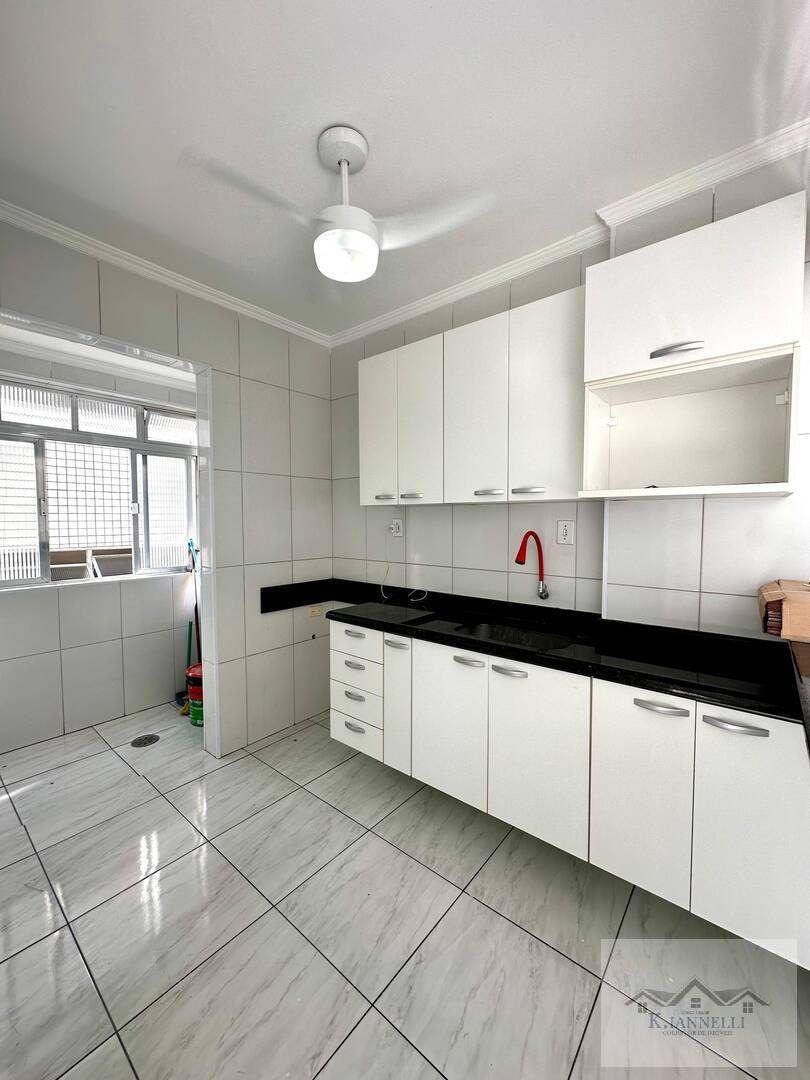 Apartamento à venda com 2 quartos, 62m² - Foto 2