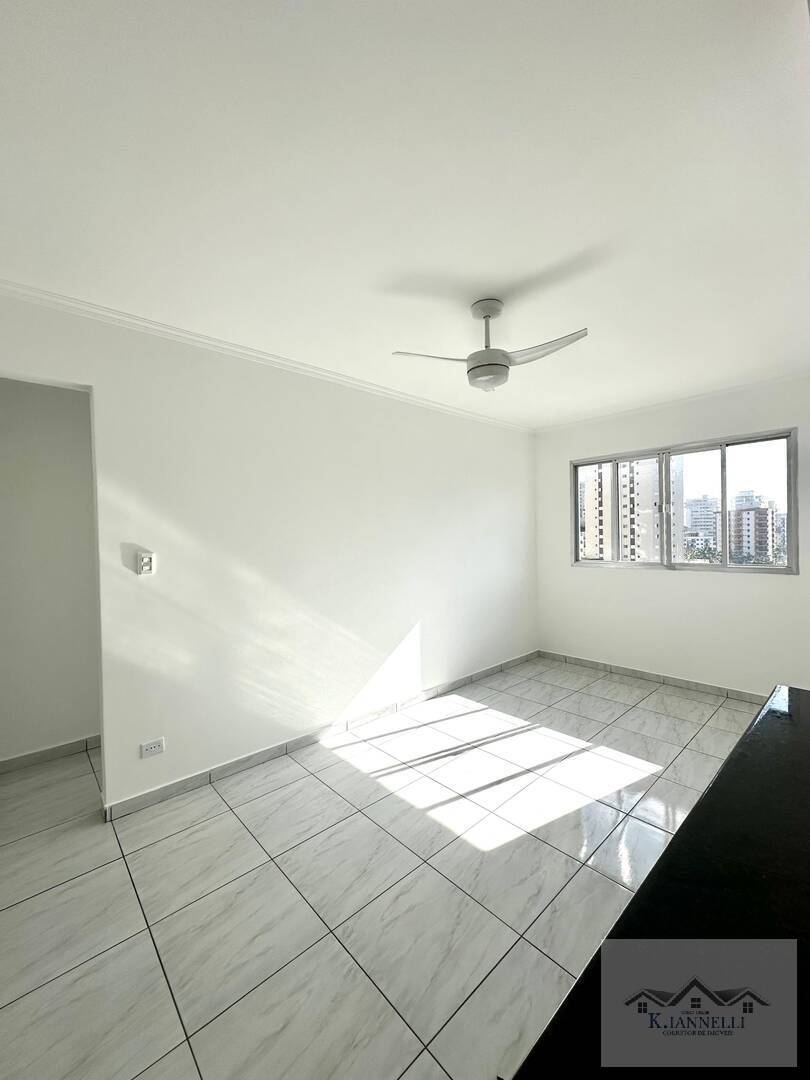 Apartamento à venda com 2 quartos, 62m² - Foto 3