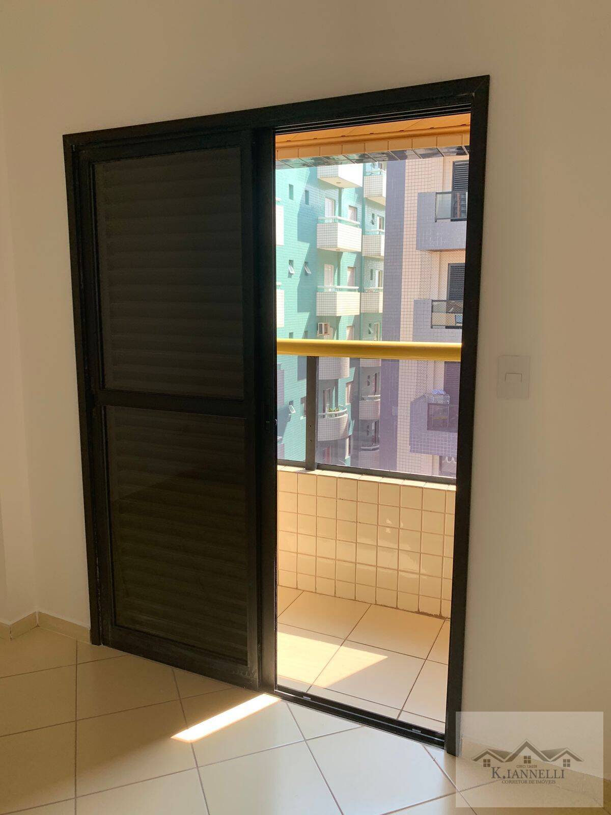 Apartamento à venda com 2 quartos, 62m² - Foto 12