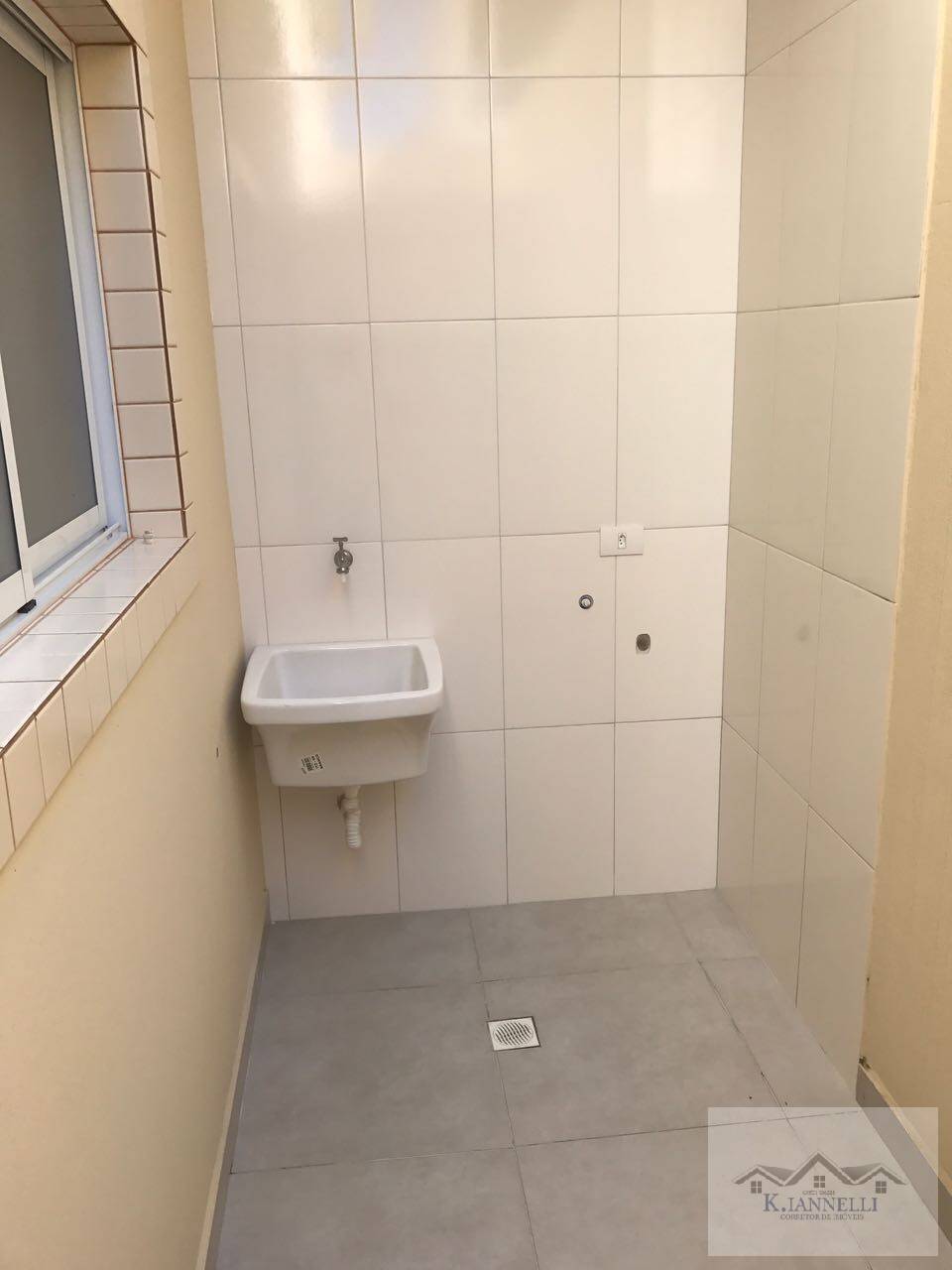 Casa à venda com 2 quartos, 67m² - Foto 10