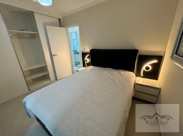 Apartamento à venda com 2 quartos, 75m² - Foto 4