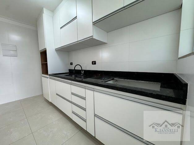 Apartamento à venda com 2 quartos, 75m² - Foto 9