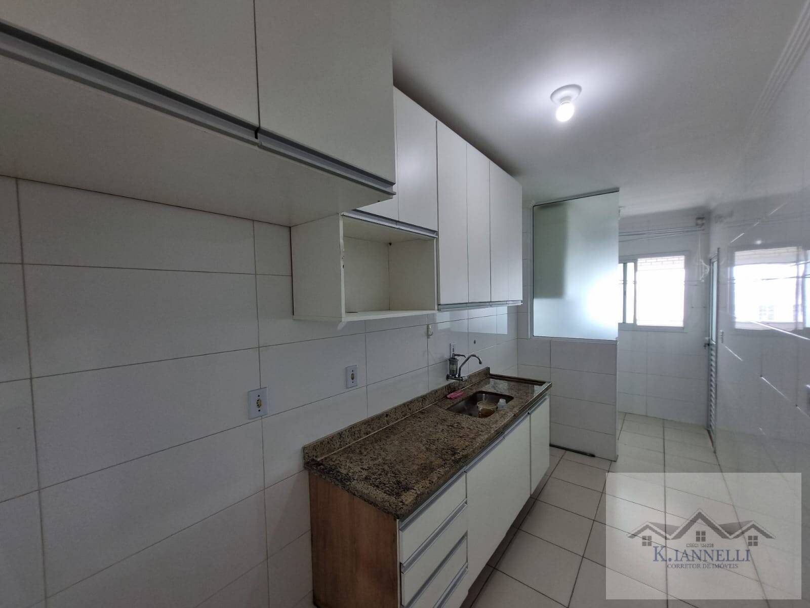 Apartamento para alugar com 3 quartos, 130m² - Foto 18