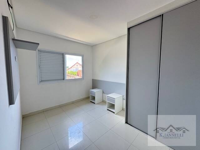 Casa à venda com 4 quartos, 300m² - Foto 12