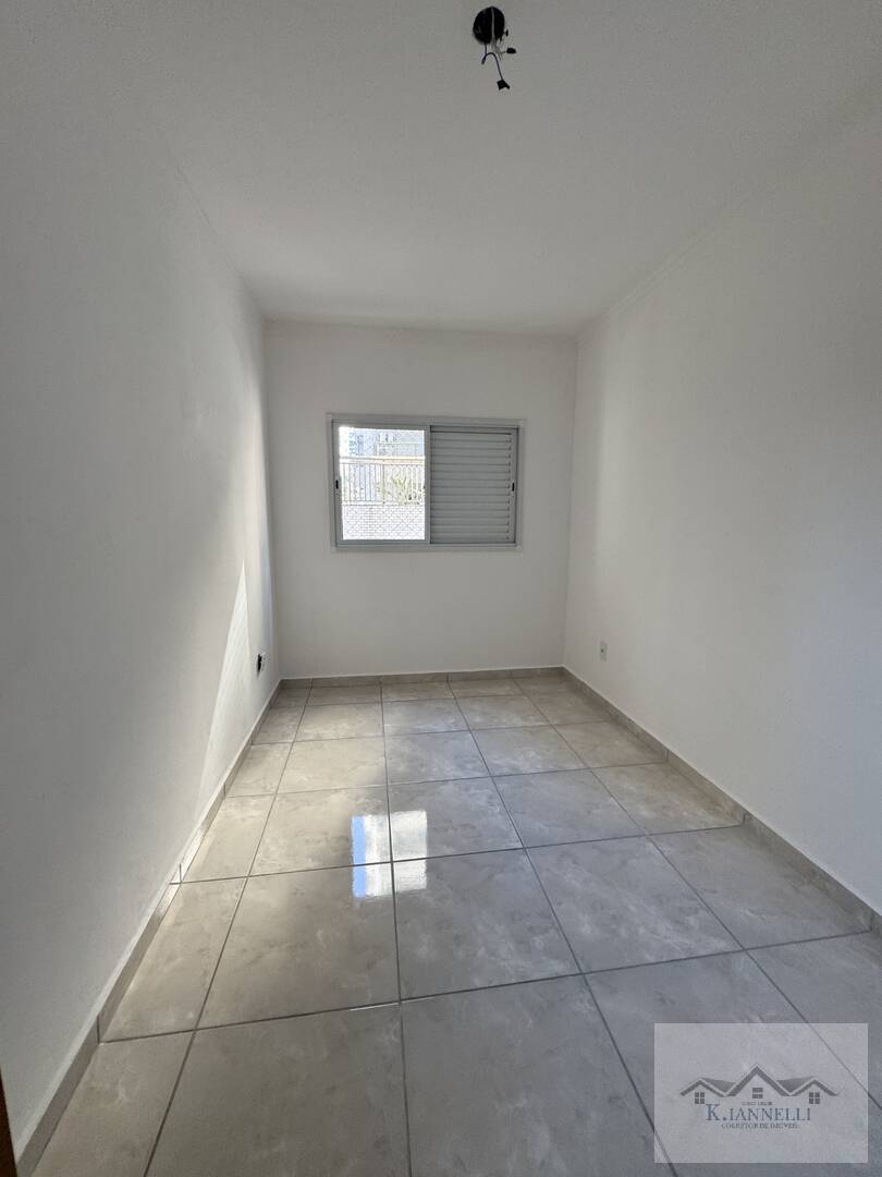 Apartamento à venda com 2 quartos, 68m² - Foto 12