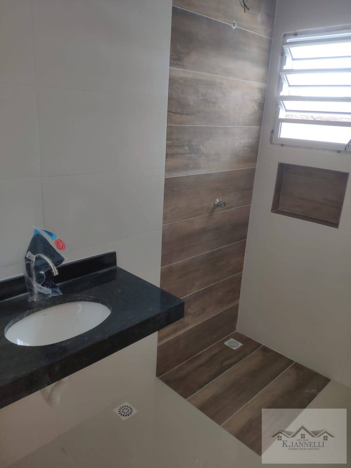 Casa à venda com 2 quartos, 62m² - Foto 20