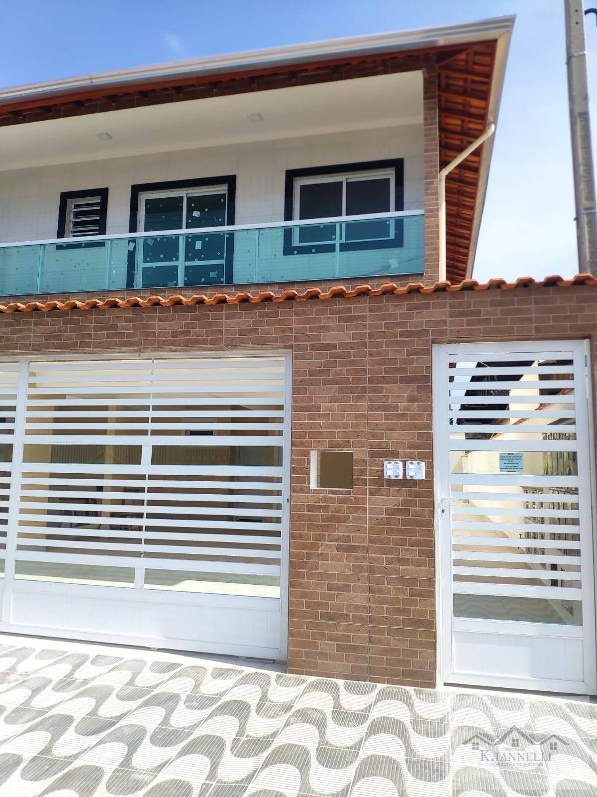 Casa à venda com 2 quartos, 61m² - Foto 2