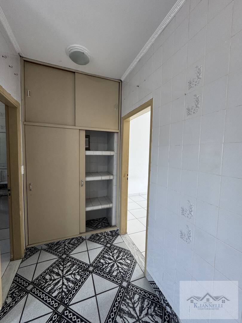 Apartamento para alugar com 1 quarto, 52m² - Foto 11