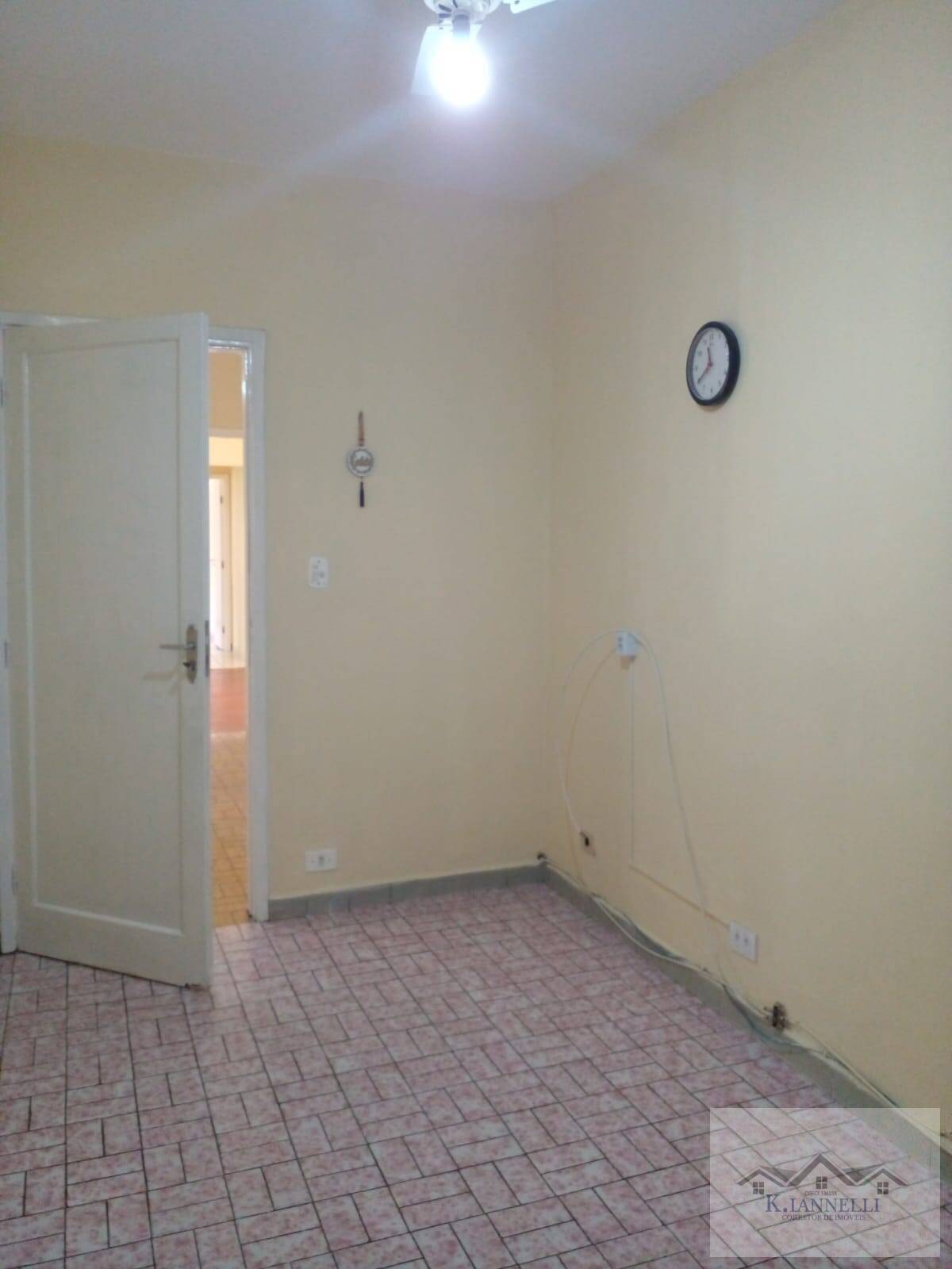 Casa à venda com 2 quartos, 88m² - Foto 13