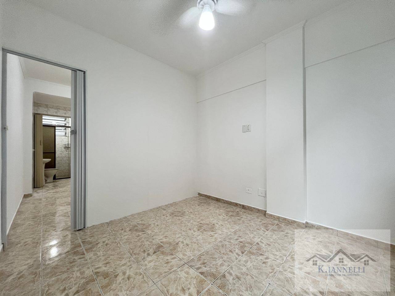 Apartamento à venda com 1 quarto, 38m² - Foto 3