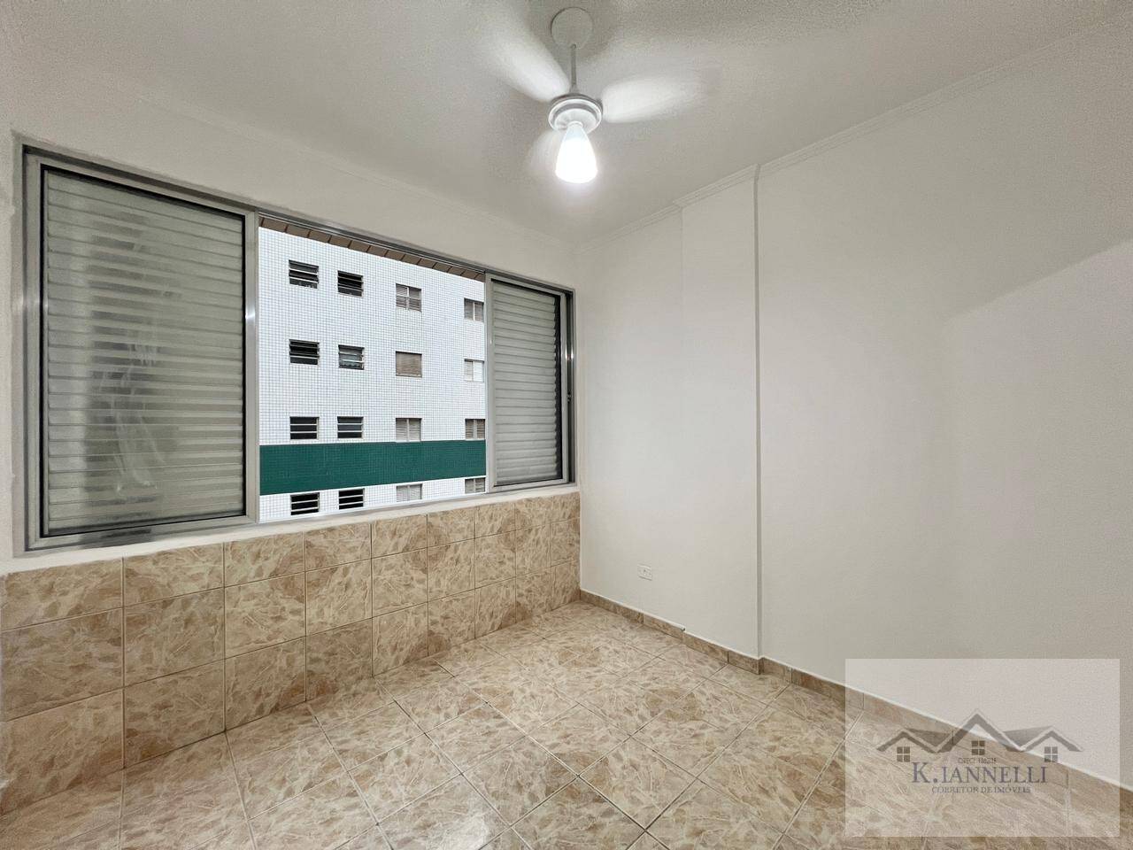 Apartamento à venda com 1 quarto, 38m² - Foto 4