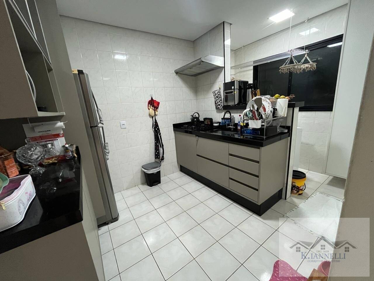 Apartamento à venda com 3 quartos, 84m² - Foto 1