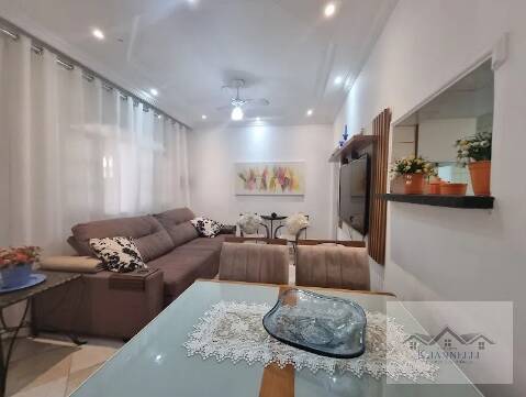 Casa à venda com 3 quartos, 90m² - Foto 1