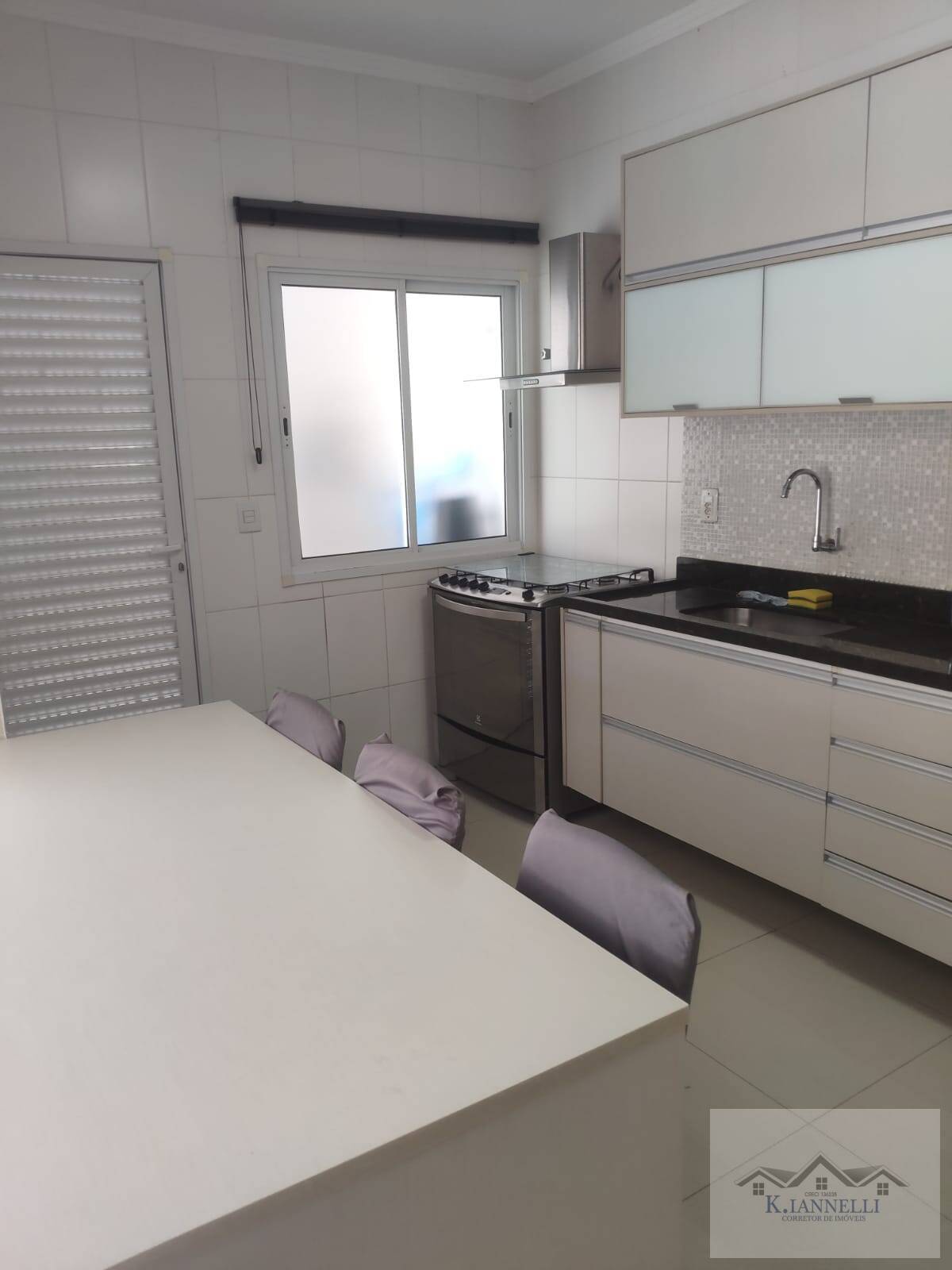 Casa à venda com 3 quartos, 126m² - Foto 11