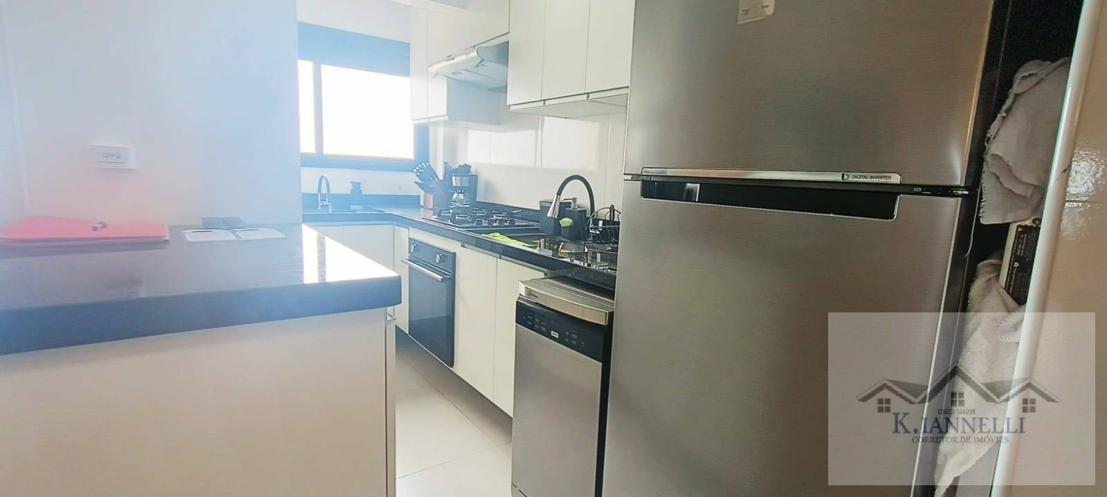 Apartamento à venda com 2 quartos, 68m² - Foto 4